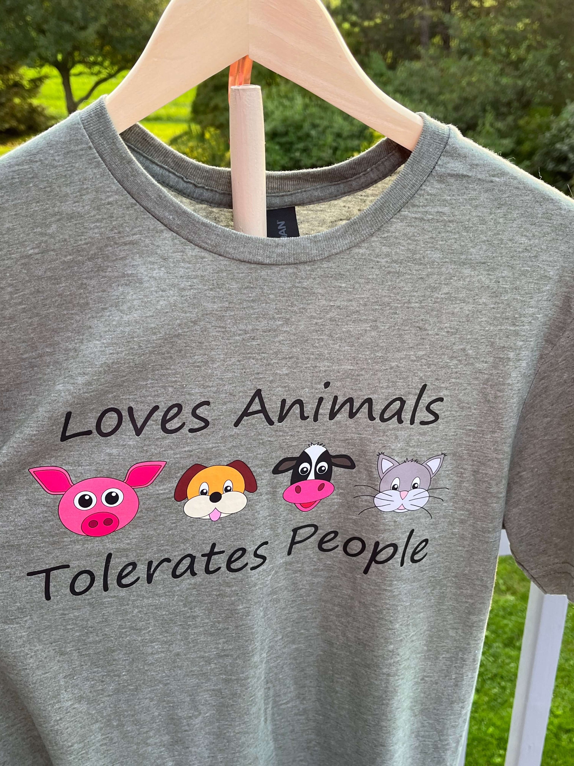 Close up Love Animals Tolerates People T-Shirt Animal T-shirt